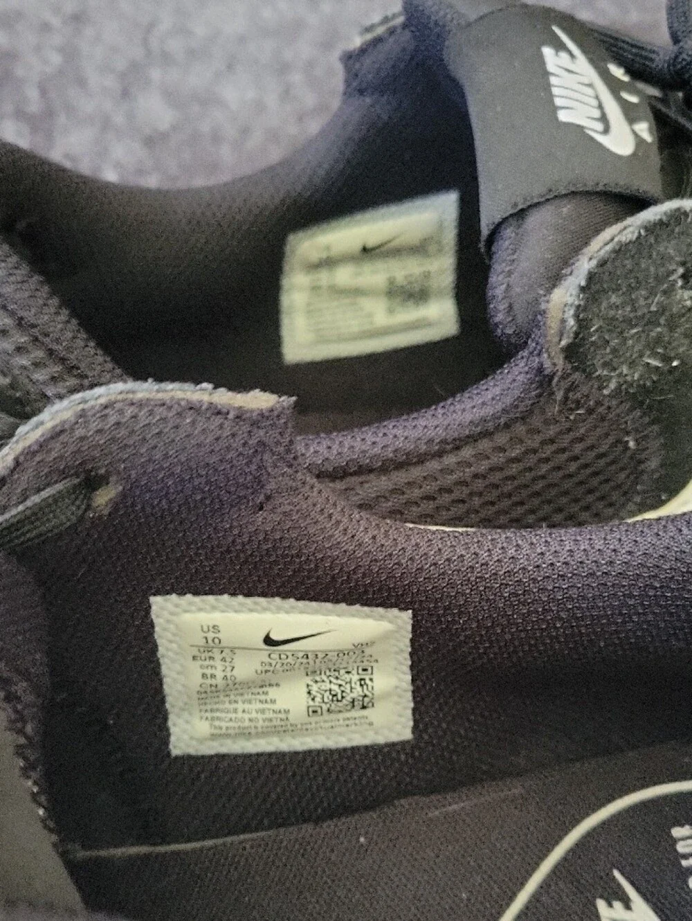 Nike AIR MAX  Black and White Women's Sneakers